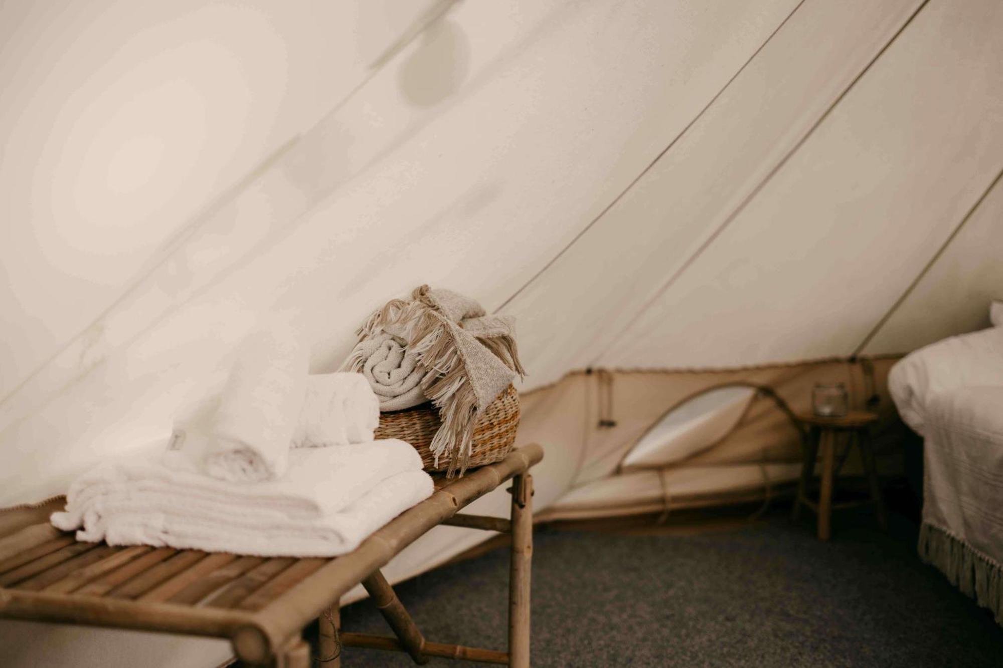 Falkeroed - Lyxig Glamping I Naturreservat Ink Frukost 그레베스타드 외부 사진